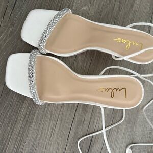 Lulu's White and Silver Women's Sandals